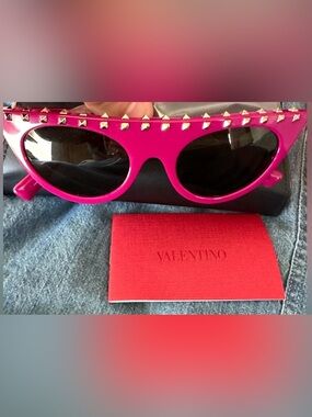 Valentino | Accessories | New Valentino Vglassliner Vls18a  display picture 2